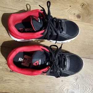 Reebok Sport YOURFLEX TRAIN 9.0 CN0763 Red  and Black - Size Youth 5.5